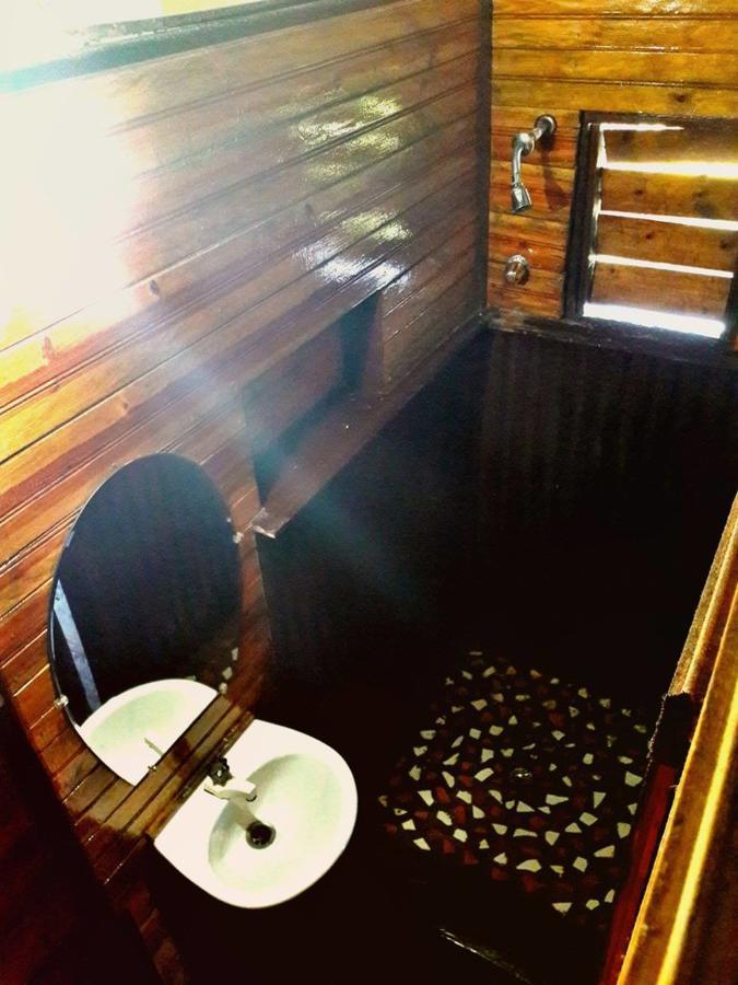 The Lighthouse Hotel Pulau Little Corn Bagian luar foto