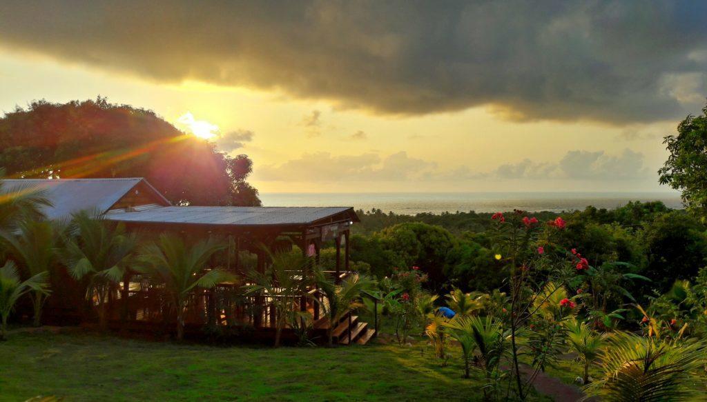 The Lighthouse Hotel Pulau Little Corn Bagian luar foto
